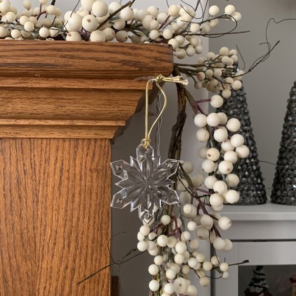 Vintage Mikasa Joyous Collection Crystal Snowflake Ornaments set of 3 - Picture 5 of 9